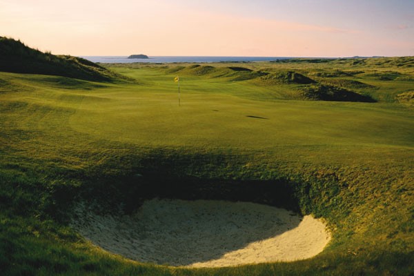 An image labelled Golfcourse