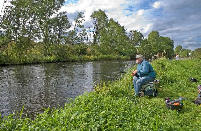 An image labelled Fishing