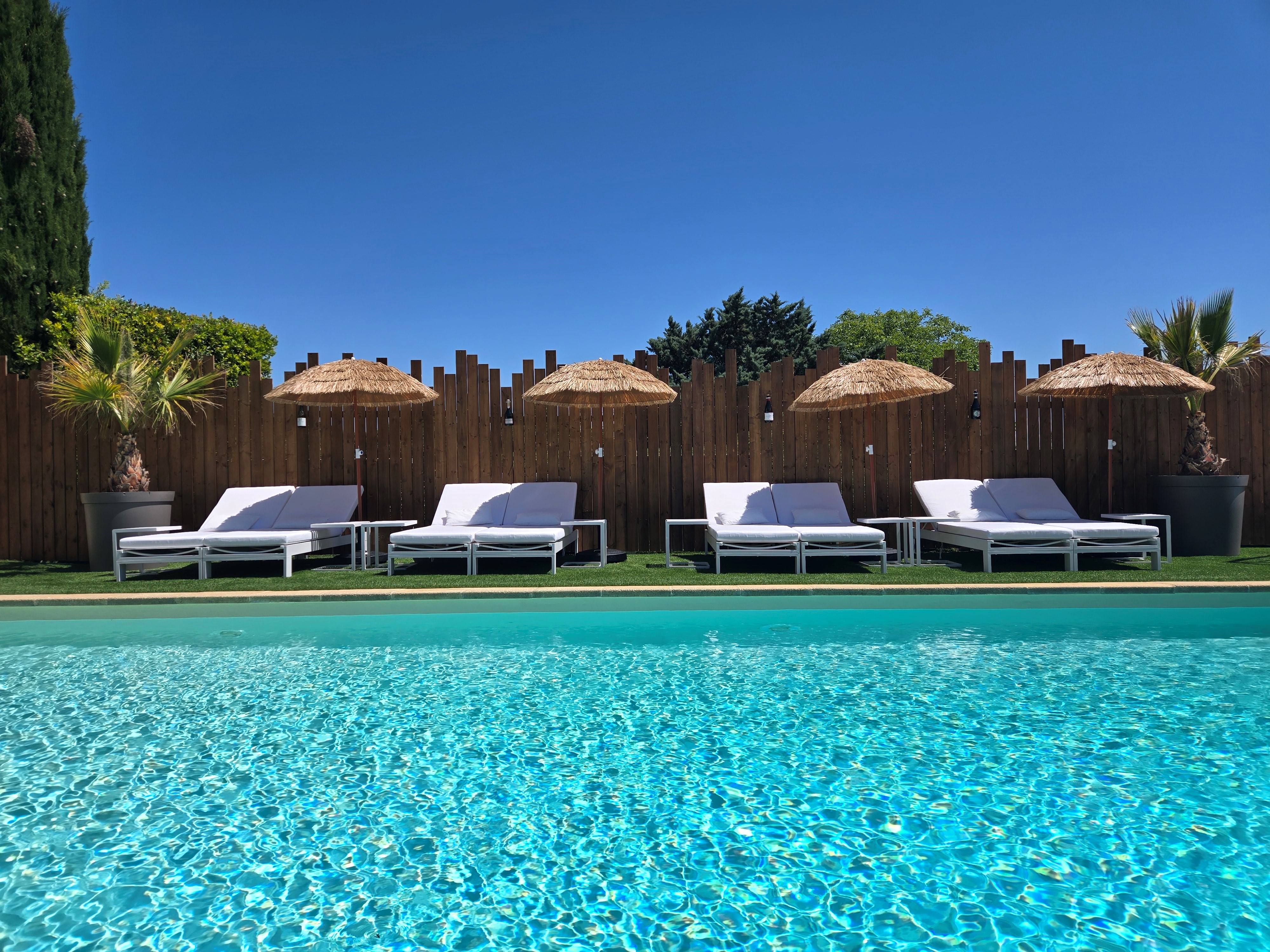 An image labelled Swimming pool
