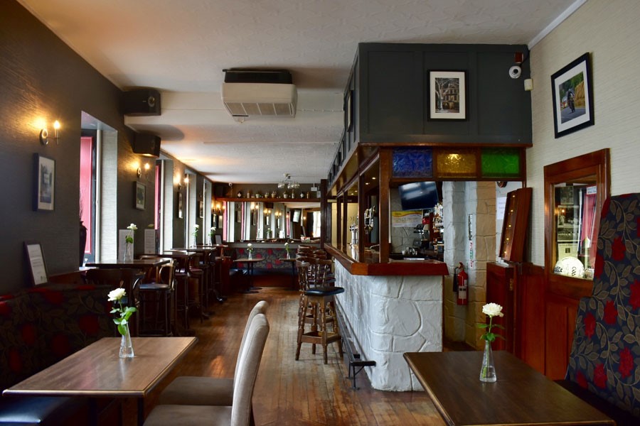 An image labelled Lounge or bar