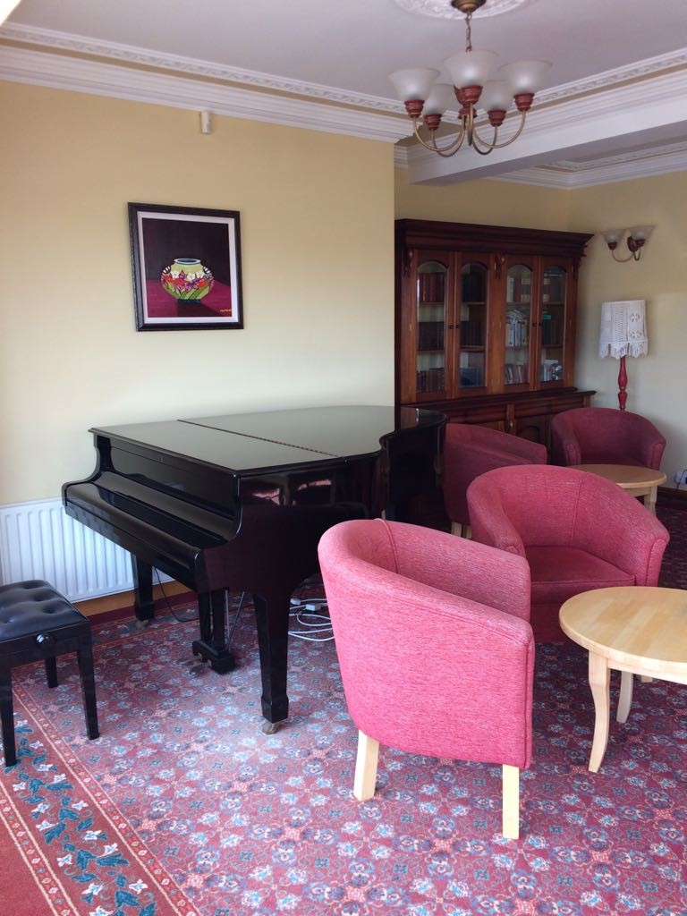 An image labelled Lounge or bar