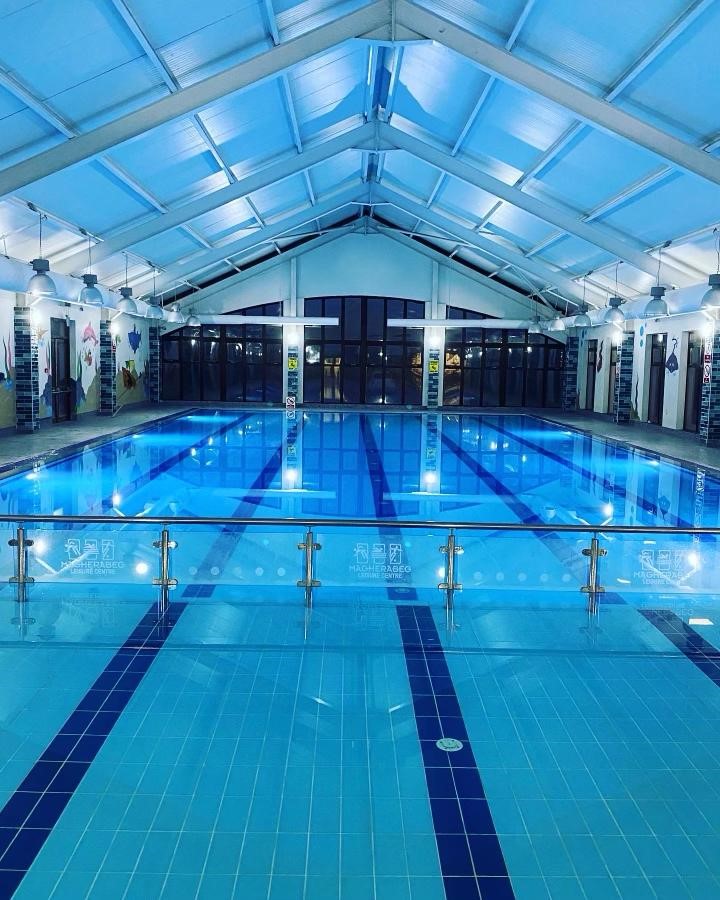 An image labelled Swimming pool