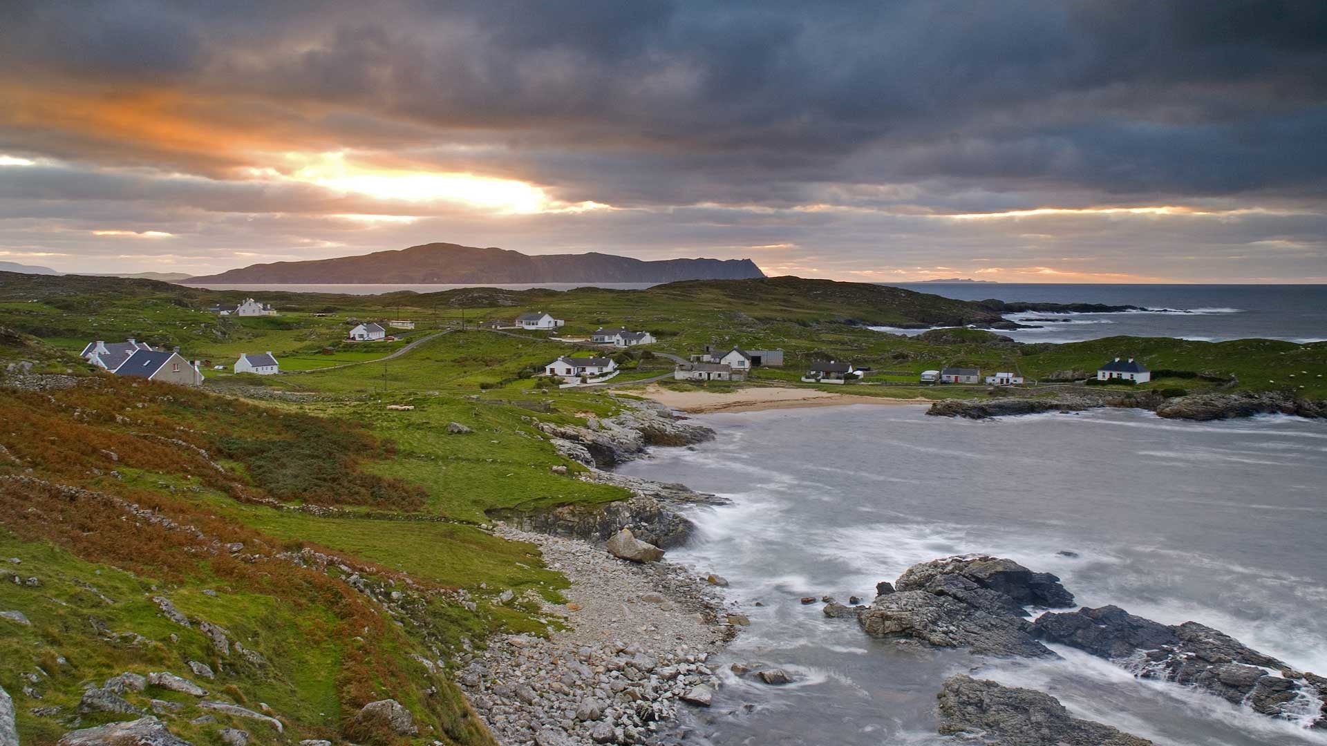 An image labelled Natural landscape
