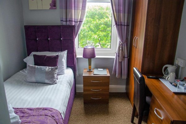 An image labelled Single Room