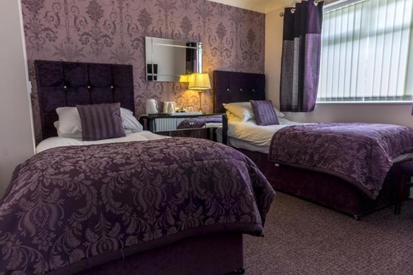 An image labelled Twin Room