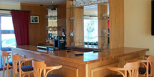 An image labelled Lounge or bar