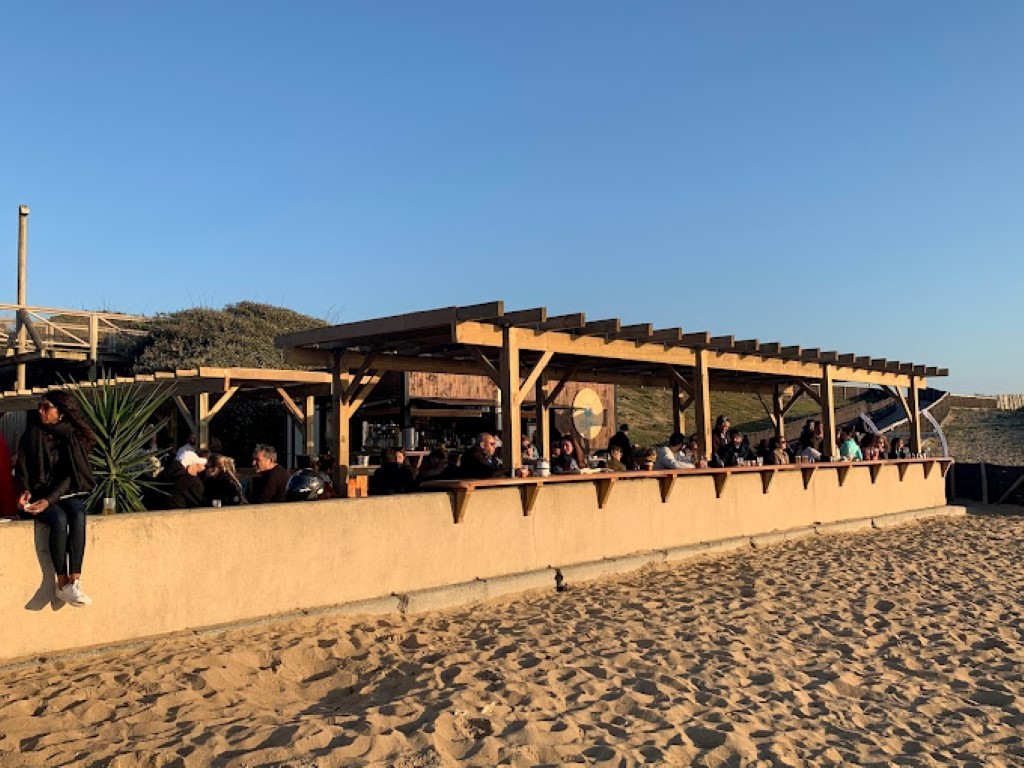 An image labelled Bar ou lounge