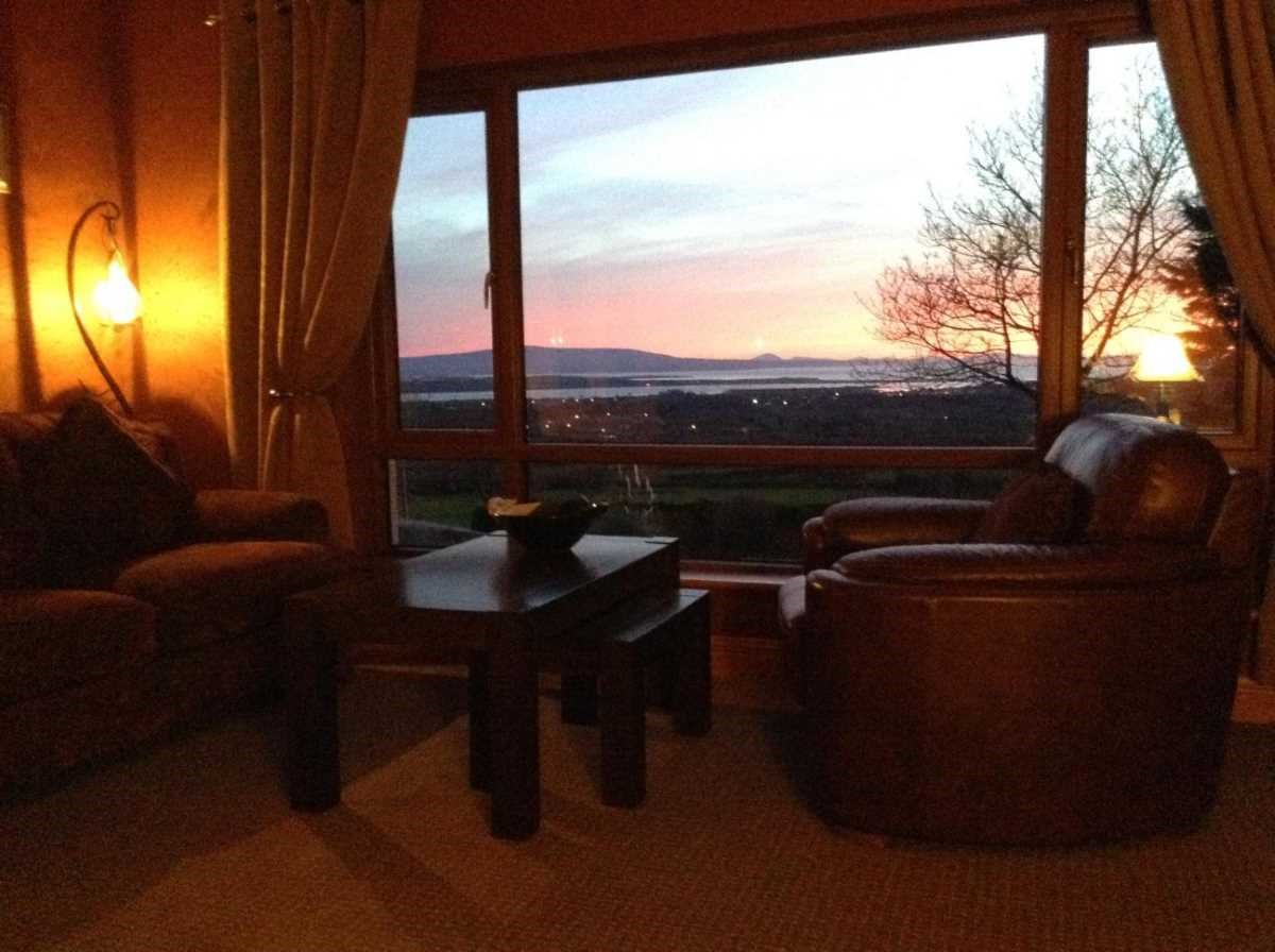 An image labelled Living room