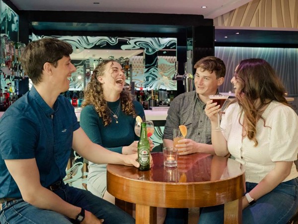 An image labelled Bar ou lounge