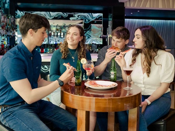 An image labelled Bar ou lounge