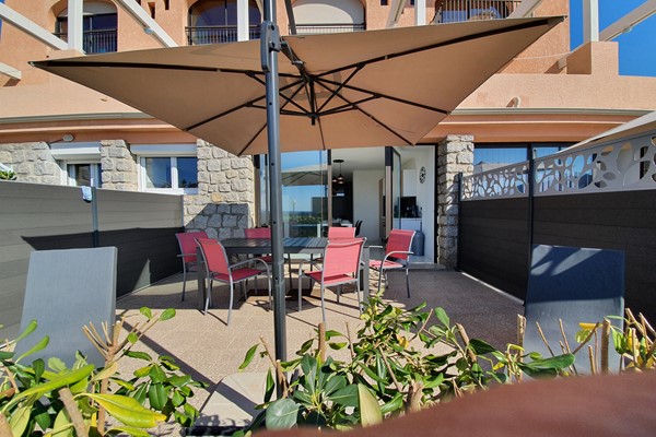 An image labelled Appartment 3 Double - 1 Single Rez de Jardin Vue Mer