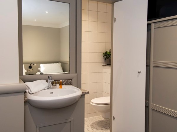 An image labelled Bathroom
