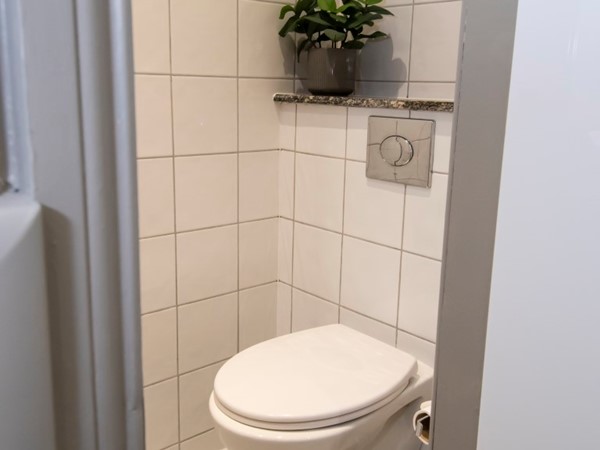 An image labelled Bathroom