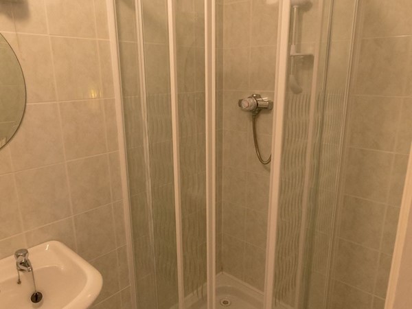 An image labelled Bathroom