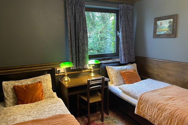 An image labelled Twin Standard Room