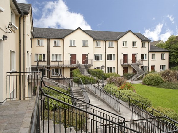 Photo Gallery - Menlo Park Apartments Galway