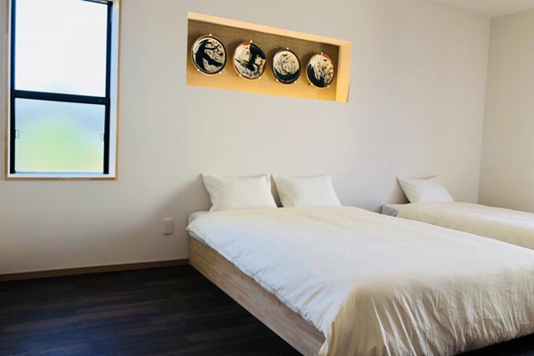 An image labelled Triple Triple  Room