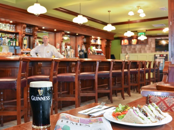 An image labelled Lounge or bar