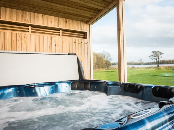 An image labelled Hot Tub