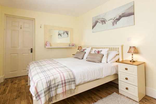 An image labelled Grace Gifford Apartment
