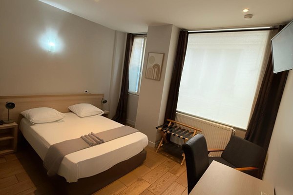 An image labelled Chambre Double PMR