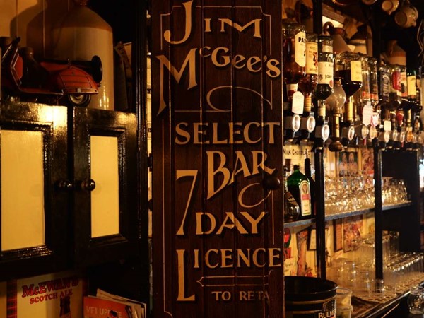 An image labelled Lounge or bar