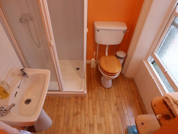 An image labelled Bathroom