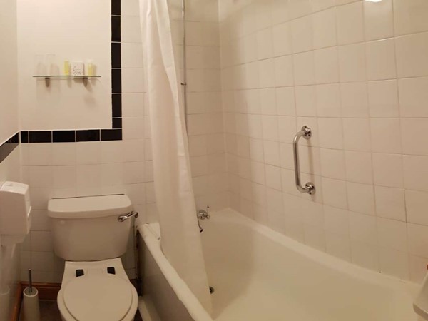 Hình ảnh có nhãn Bathroom