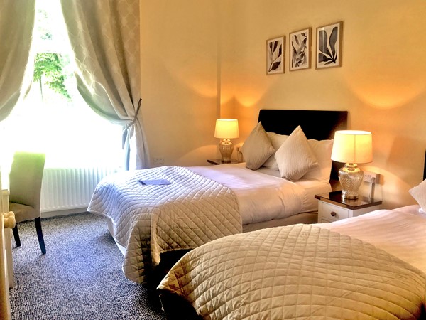 An image labelled Photo of the whole room