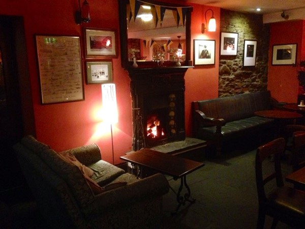 An image labelled Lounge or bar