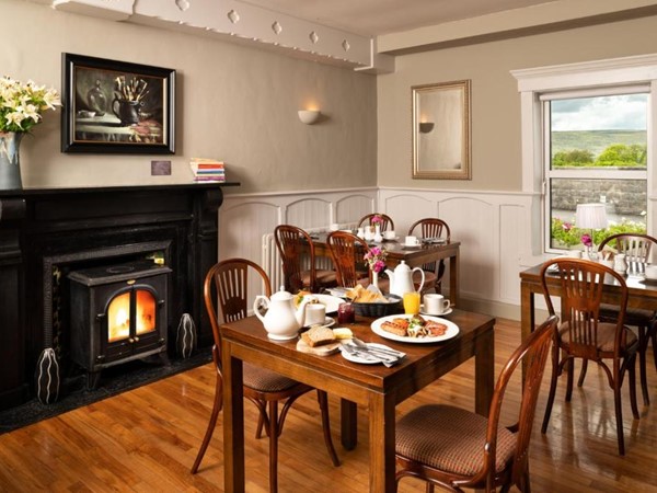 An image labelled Dining area