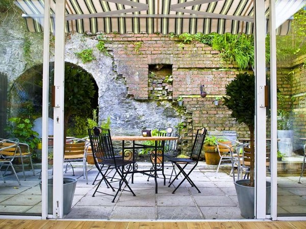 An image labelled Dining area