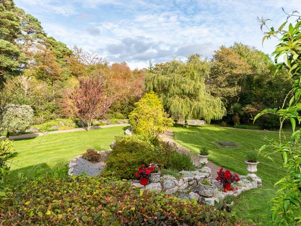 An image labelled Garden