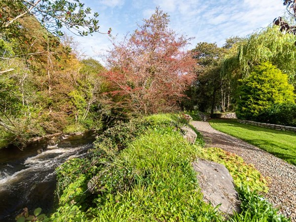 An image labelled Garden