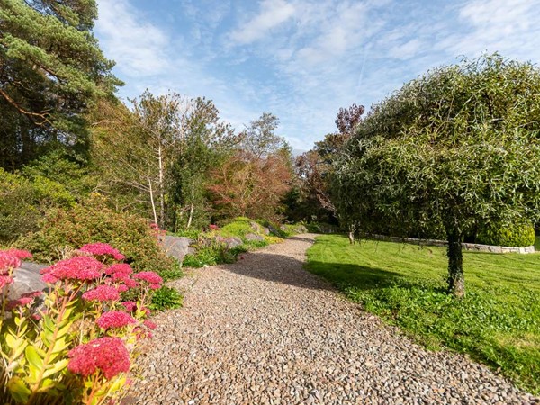 An image labelled Garden