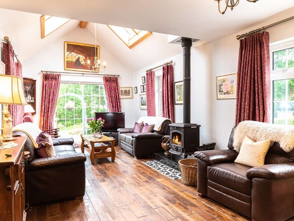 An image labelled Living room