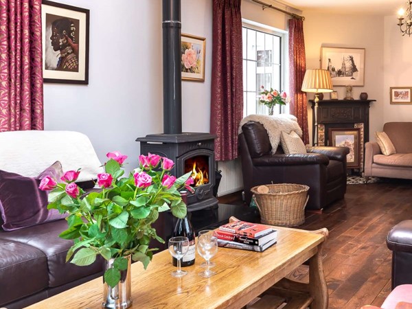 An image labelled Living room