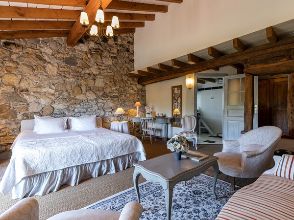 An image labelled Photo of the whole room