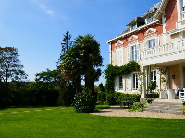 An image labelled Garden