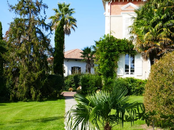 An image labelled Garden