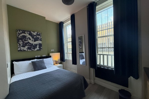 An image labelled Single Room