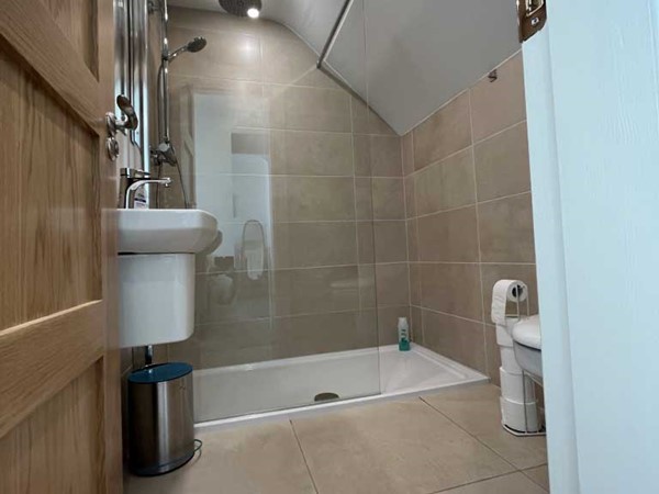 An image labelled Bathroom