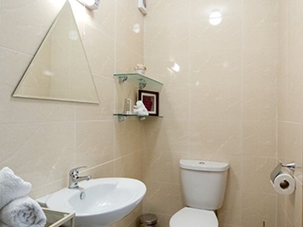 An image labelled Bathroom