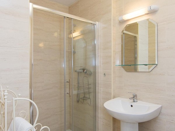 An image labelled Bathroom