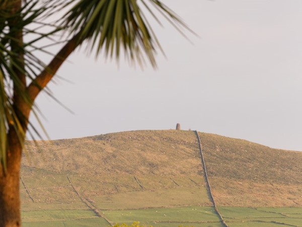 An image labelled Vue ( depuis la propriété / chambre )