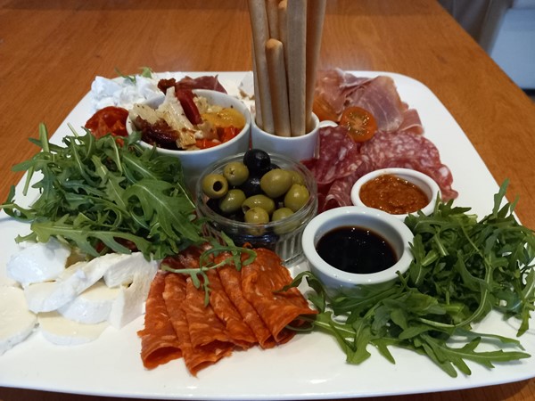 An image labelled Food