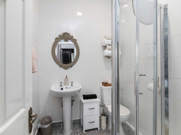 An image labelled Bathroom