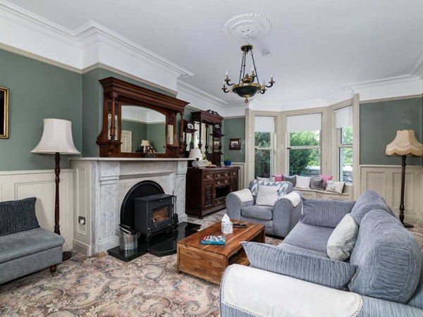 An image labelled Living room