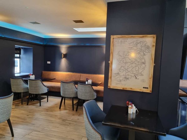 An image labelled Lounge or bar