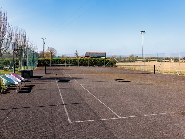An image labelled Tennis court